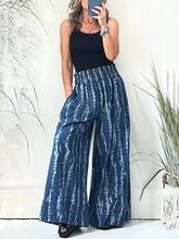 画像をギャラリービューアに読み込む, Fun Times Printed Pocketed Smocked Wide Leg Pants