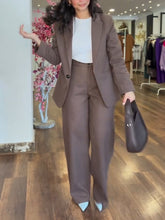 Load image into Gallery viewer, Pink Elegant and Modern Two-piece Suit