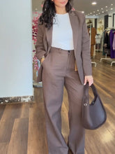 Load image into Gallery viewer, Pink Elegant and Modern Two-piece Suit