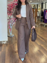 Load image into Gallery viewer, Pink Elegant and Modern Two-piece Suit