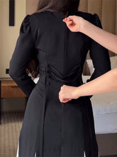 Load image into Gallery viewer, Black And White Flared Long-sleeved Maxi Dress