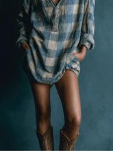 Lataa kuva Galleria-katseluun, Blue And White Loose Plaid Henley Neck Long Sleeve Mini Dress