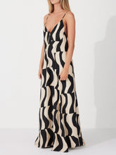 Load image into Gallery viewer, Scooped Back Relaxed Fit Style Maxi Dress