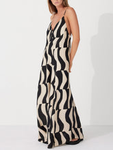 Load image into Gallery viewer, Scooped Back Relaxed Fit Style Maxi Dress