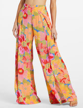 Load image into Gallery viewer, Split Spirit Floral Pants