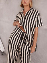 Carregar imagem no visualizador da galeria, Resort Casual Striped Loose Shirt