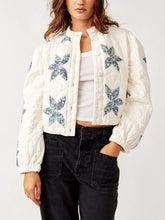 Görseli Galeri görüntüleyiciye yükleyin, Long Sleeve Button Embroidered Cropped Jacket