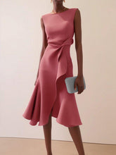Load image into Gallery viewer, Red Sleeveless Midi Elegant A-line Dress with Waist Twist for Day-to-Night