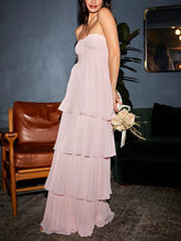 Carregar imagem no visualizador da galeria, Delicate Ruched Off-The-Shoulder Tiered Maxi Dress