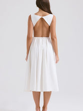 Laden Sie das Bild in den Galerie-Viewer, White Twill Midi Sundress