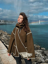 Lataa kuva Galleria-katseluun, Draped Fringed Blend Jacket With Scarf