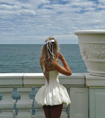 aikergood  Ibiza White Bubble Hem Lace Up Halterneck Corset