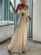 Načíst obrázek do prohlížeče Galerie, Romantic Night Guilloche Stretch Hollow One Shoulder Pleated Maxi Dress