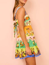 Laden Sie das Bild in den Galerie-Viewer, Summer MulticolorLemon Preated Hem Mini Dress