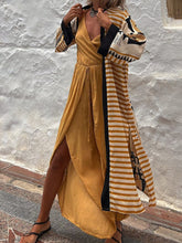 Laden Sie das Bild in den Galerie-Viewer, Retro Geometric Ethnic Print Open Front Slit Duster Kimono