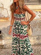 Görseli Galeri görüntüleyiciye yükleyin, Unique Beach Vacation Printed Halter Hem Dresses