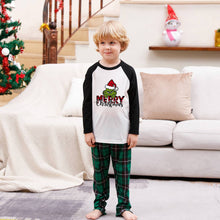 Laden Sie das Bild in den Galerie-Viewer, Merry Christmas Green Plaid and Black Pajamas Set