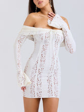 Laden Sie das Bild in den Galerie-Viewer, Elegant One Shoulder Lace Hip-Wrap Mini Dress