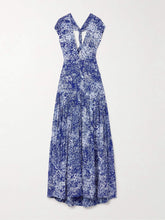 Load image into Gallery viewer, Elegant Halterneck Small Floral A-line Midi Dress