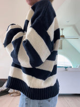 画像をギャラリービューアに読み込む, Classic Rugby Stripe Sweater