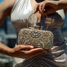 Load image into Gallery viewer, Luxurious Flower Clutch Bag