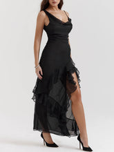 Laden Sie das Bild in den Galerie-Viewer, Black Ruffle Maxi Dress