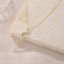 Carregar imagem no visualizador da galeria, 925 Snake Pendant Necklace