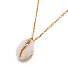 Indlæs billede til gallerivisning Conch Shell Pendant Necklace