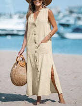 Laden Sie das Bild in den Galerie-Viewer, Sleeveless Button-Front Maxi Dress